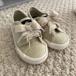 Toddler girls gold sperry